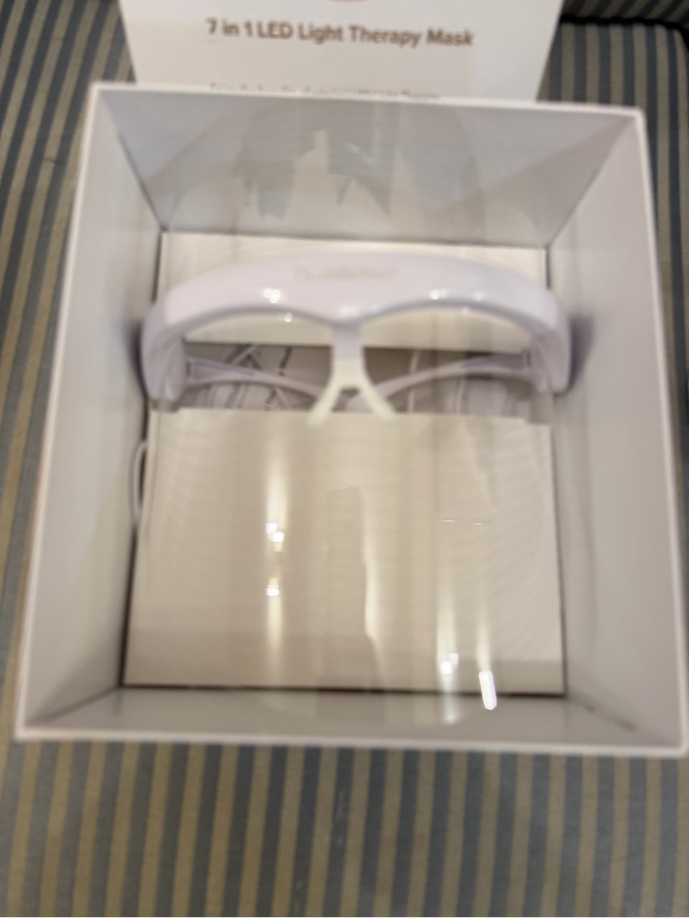 Dermalactives 7-in-1 LED Light Therapy Mask - Picture 3 of 12